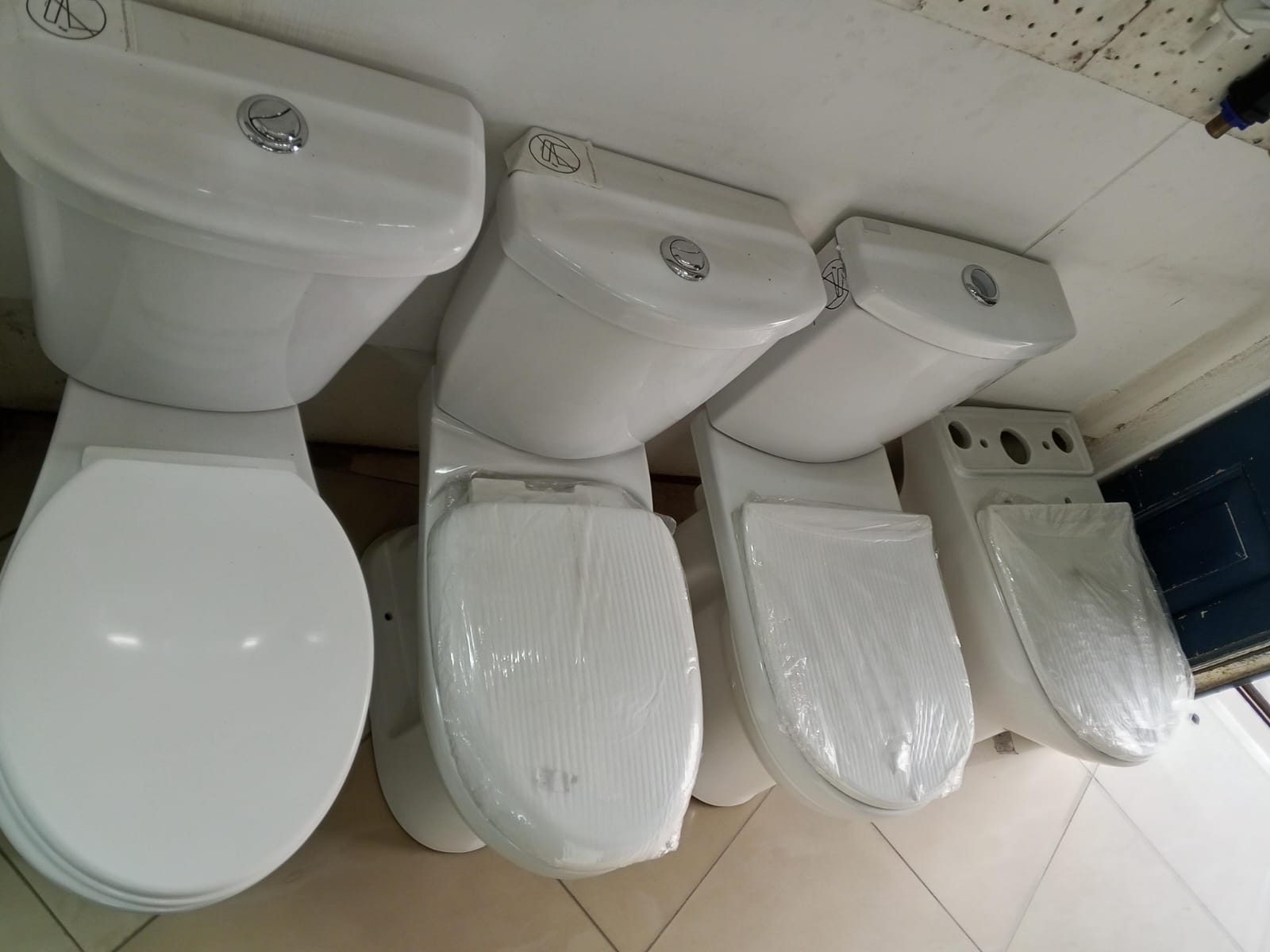 Close Coupled Toilet Full Set